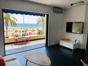 T2 Front de Mer 2pers 1 minute de la plageT2 de 44 m2 plus terrasse 16m2 , vue mer panoramique et en face de la plage Cet appartement refait à neuf bénéficie d'un confort et d un équipement optima Cet